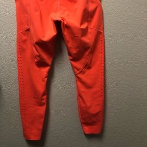 Bright Orange size medium crop leggings